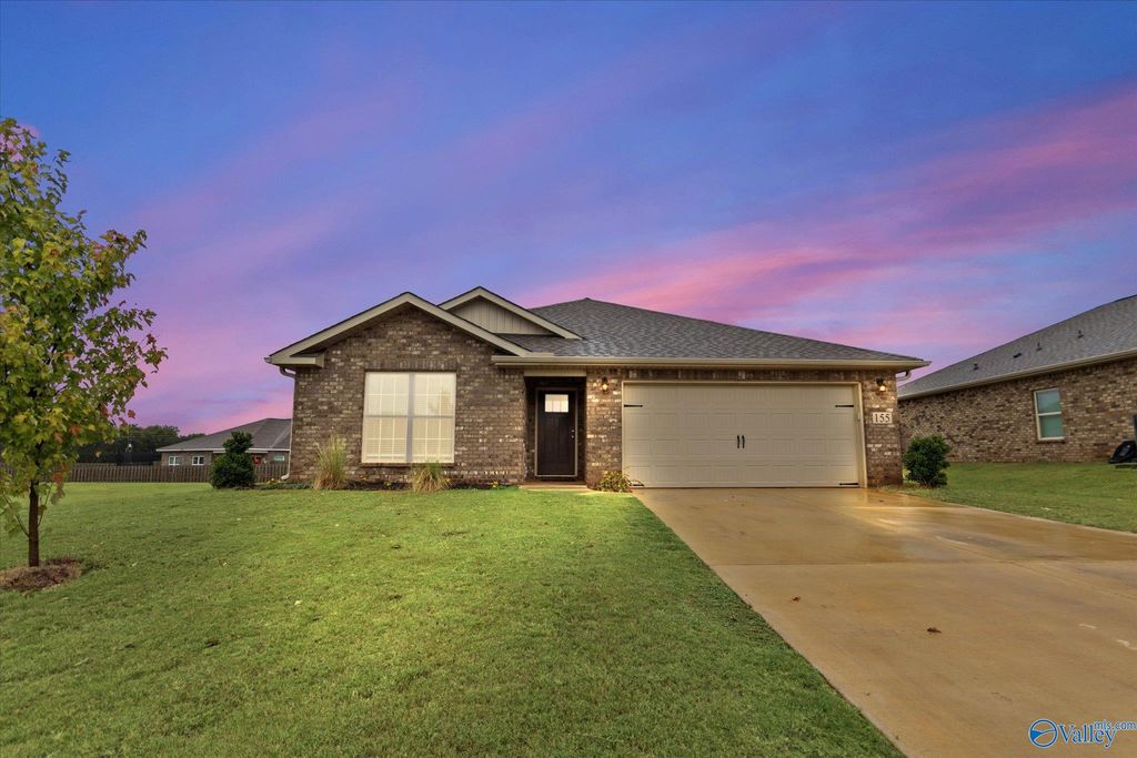 155 Hazel Pine Trail, Hazel Green, AL 35750