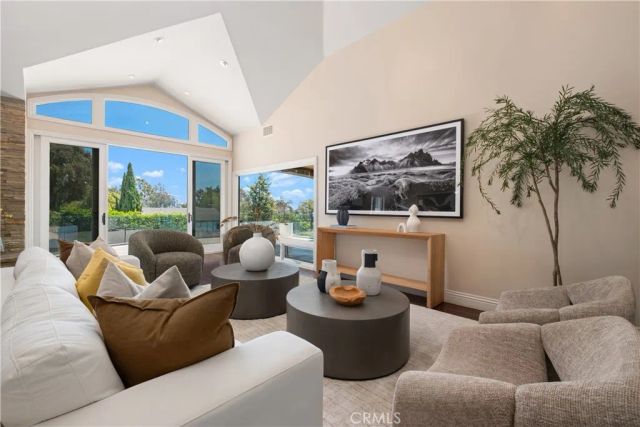 535 High Dr, Laguna Beach, CA 92651