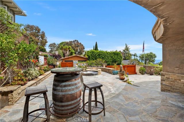 535 High Dr, Laguna Beach, CA 92651