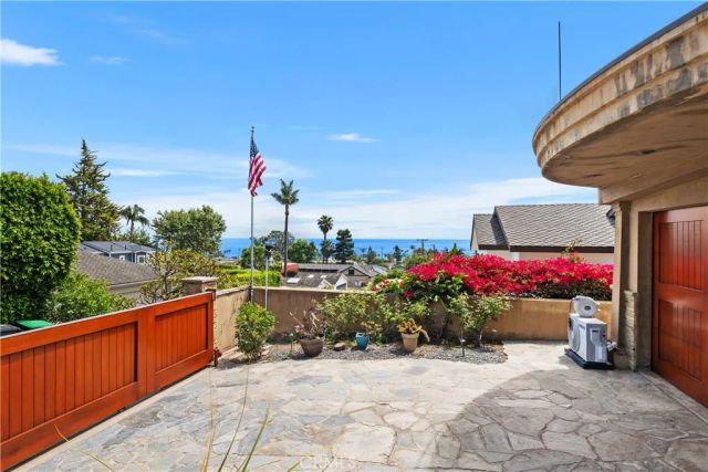 535 High Dr, Laguna Beach, CA 92651