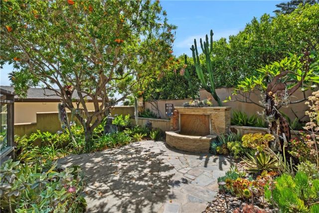 535 High Dr, Laguna Beach, CA 92651