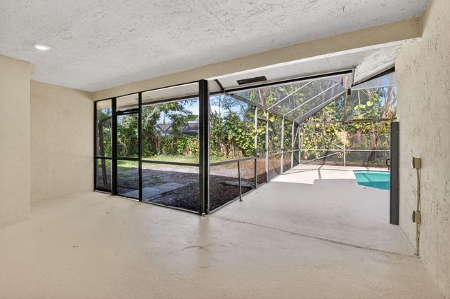 4135 Bay Laurel Way, Boca Raton, FL 33487