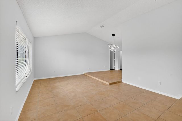 4135 Bay Laurel Way, Boca Raton, FL 33487