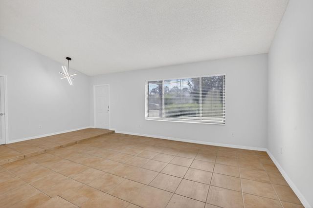 4135 Bay Laurel Way, Boca Raton, FL 33487