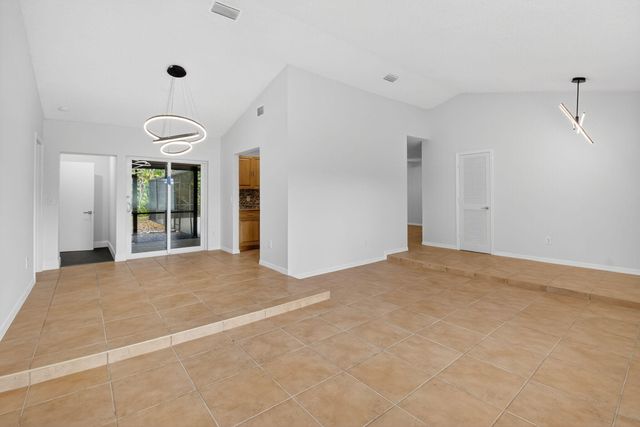 4135 Bay Laurel Way, Boca Raton, FL 33487