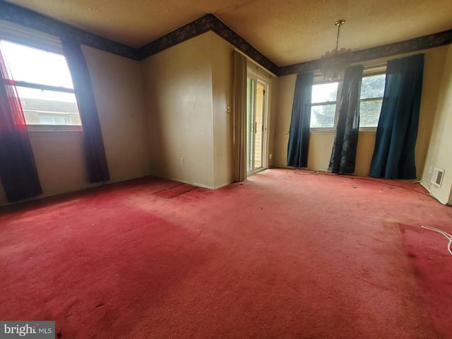 25--7 FLORENCE TOLLGATE PL, Burlington, NJ 08016