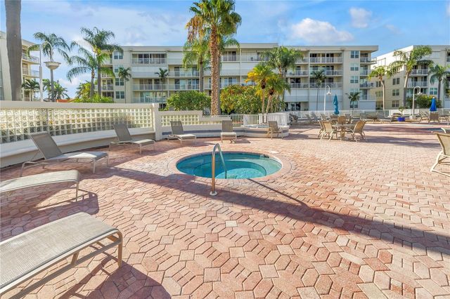 6001 BAHIA DEL MAR CIRCLE 428, St Petersburg, FL 33715