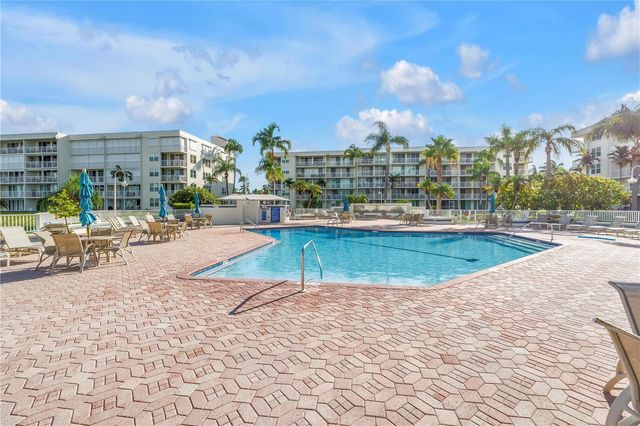 6001 BAHIA DEL MAR CIRCLE 428, St Petersburg, FL 33715