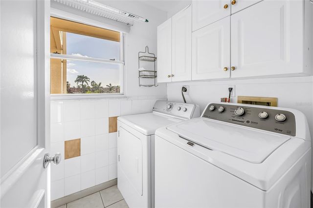 6001 BAHIA DEL MAR CIRCLE 428, St Petersburg, FL 33715