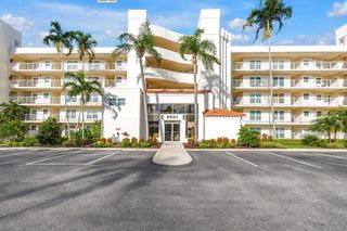 6001 BAHIA DEL MAR CIRCLE 428, St Petersburg, FL 33715