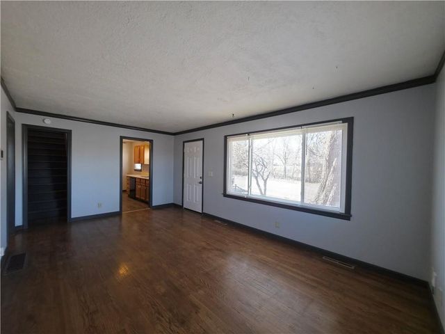 836 W Charles Street, Independence, MO 64055