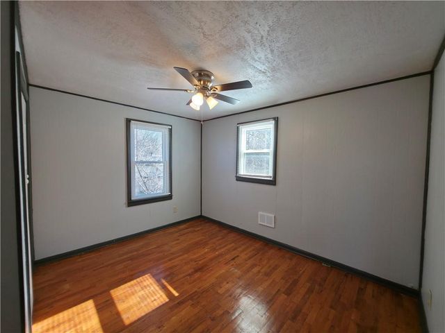 836 W Charles Street, Independence, MO 64055