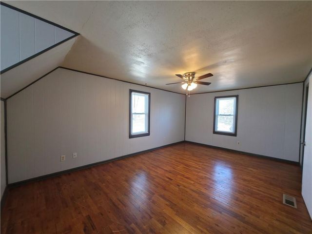 836 W Charles Street, Independence, MO 64055