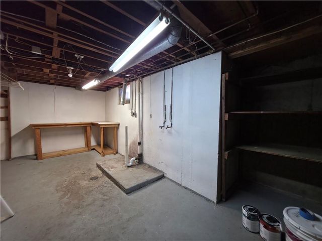 836 W Charles Street, Independence, MO 64055