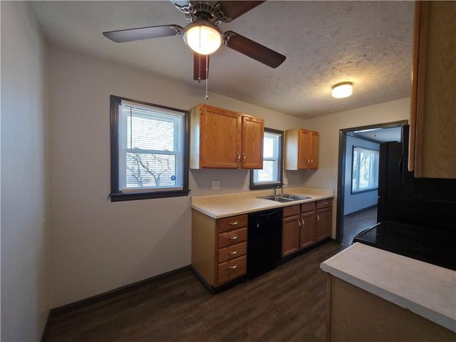 836 W Charles Street, Independence, MO 64055