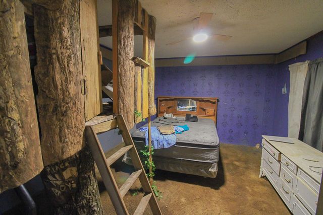 204 E 9th, Hooks, TX 75561