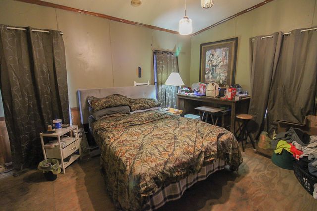 204 E 9th, Hooks, TX 75561