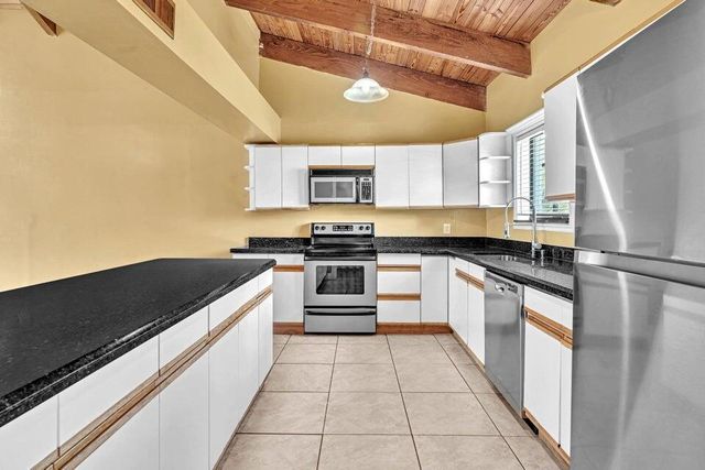 2438 Southridge Road, Delray Beach, FL 33444