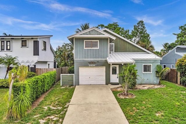 2438 Southridge Road, Delray Beach, FL 33444