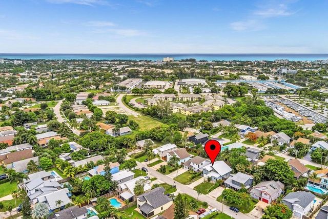 2438 Southridge Road, Delray Beach, FL 33444