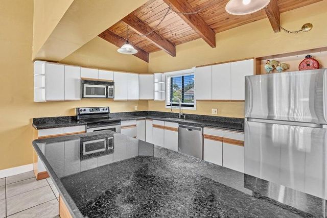 2438 Southridge Road, Delray Beach, FL 33444