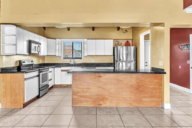 2438 Southridge Road, Delray Beach, FL 33444