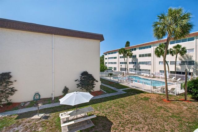 6370 1ST STREET N 202, St Petersburg, FL 33702