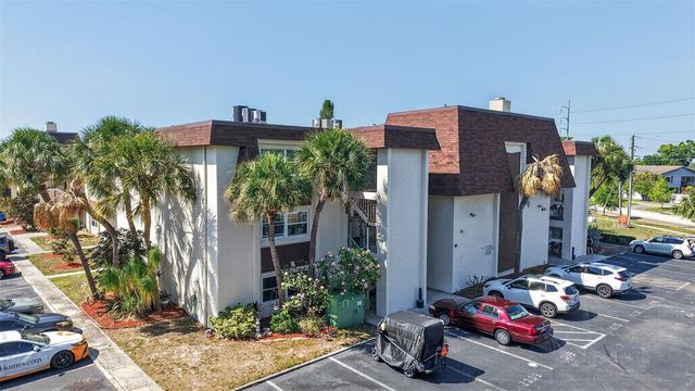 6370 1ST STREET N 202, St Petersburg, FL 33702
