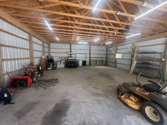 9880 S Spruce Avenue, Newaygo, MI 49337
