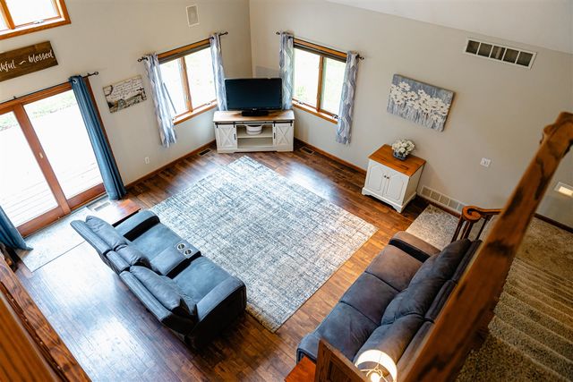 9880 S Spruce Avenue, Newaygo, MI 49337