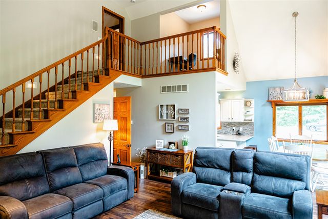 9880 S Spruce Avenue, Newaygo, MI 49337