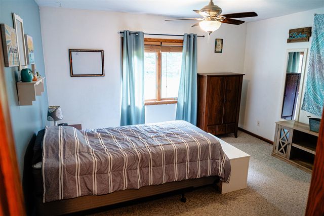 9880 S Spruce Avenue, Newaygo, MI 49337