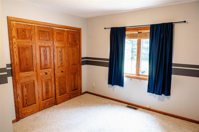 9880 S Spruce Avenue, Newaygo, MI 49337