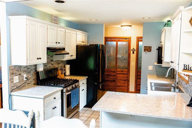 9880 S Spruce Avenue, Newaygo, MI 49337