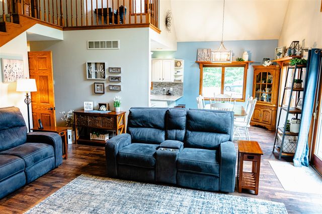 9880 S Spruce Avenue, Newaygo, MI 49337