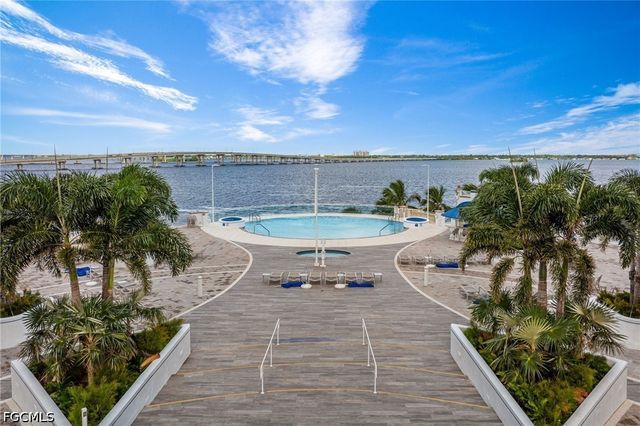 2743 1st ST 2306, Fort Myers, FL 33916