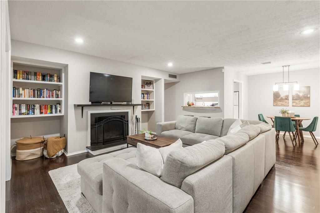 1119 Summit North NE Drive 1119, Atlanta, GA 30324