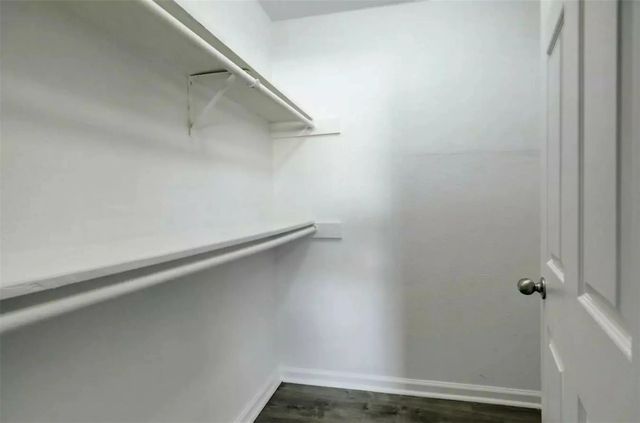 851 Threadneedle ST 402, Houston, TX 77079