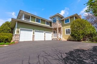 980 Dakota Drive, Woodstock, IL 60098