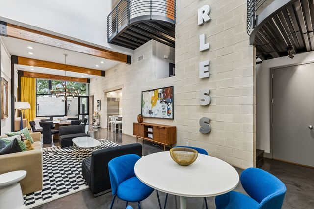 3819 Commerce Street, Dallas, TX 75226