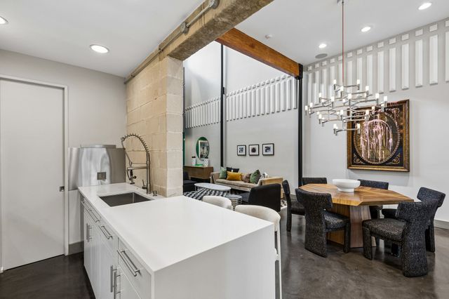 3819 Commerce Street, Dallas, TX 75226