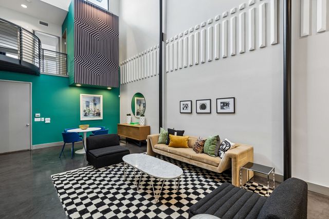 3819 Commerce Street, Dallas, TX 75226