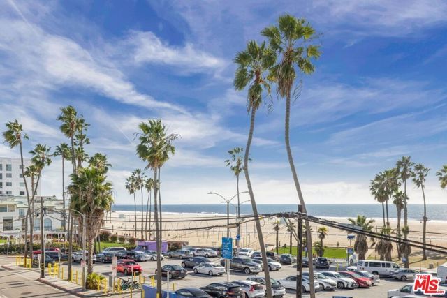 1661 Appian Way, Santa Monica, CA 90401