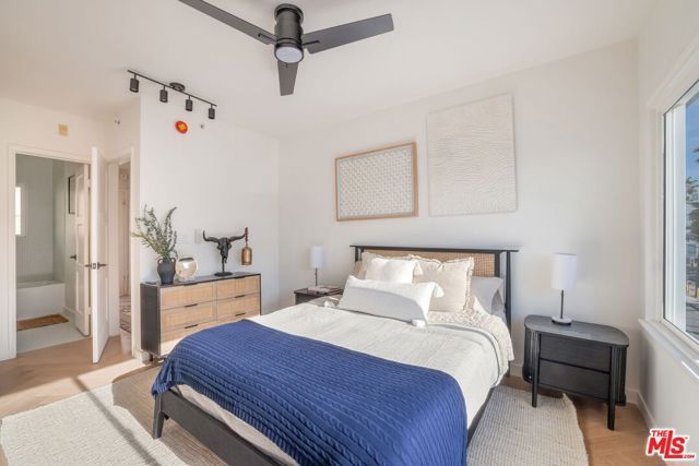 1661 Appian Way, Santa Monica, CA 90401