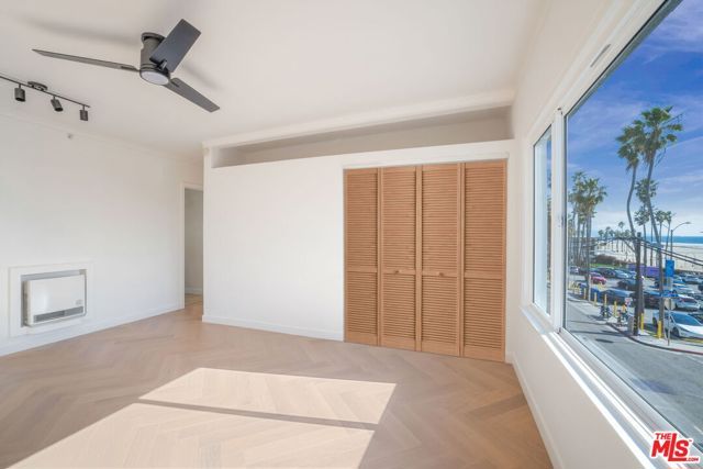 1661 Appian Way, Santa Monica, CA 90401