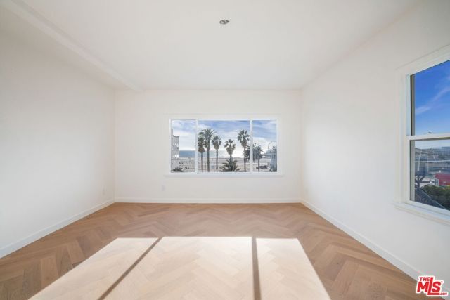 1661 Appian Way, Santa Monica, CA 90401