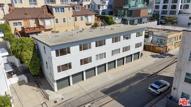 1661 Appian Way, Santa Monica, CA 90401