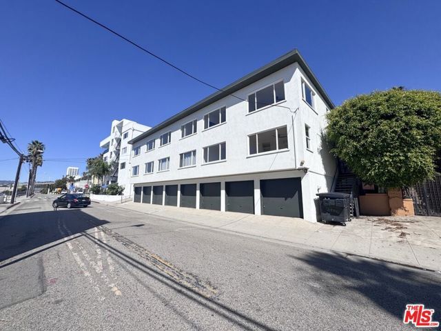 1661 Appian Way, Santa Monica, CA 90401