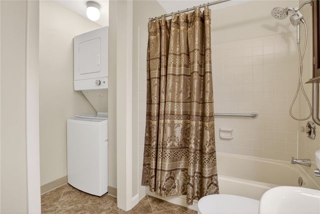 750 Washington Rd 1204, Mt Lebanon, PA 15228