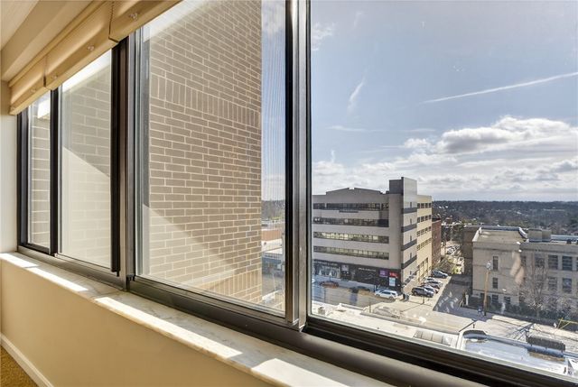 750 Washington Rd 1204, Mt Lebanon, PA 15228